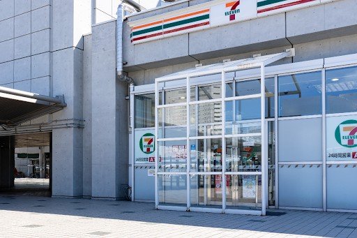 In front of the convenience store singing